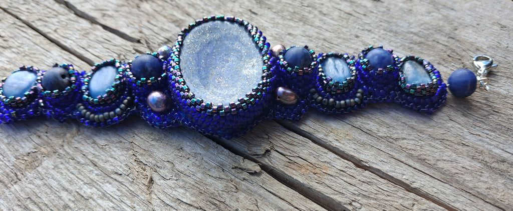 "Night Sea" Bracelet – Handcrafted Lapis Lazuli & Pearl Jewelry