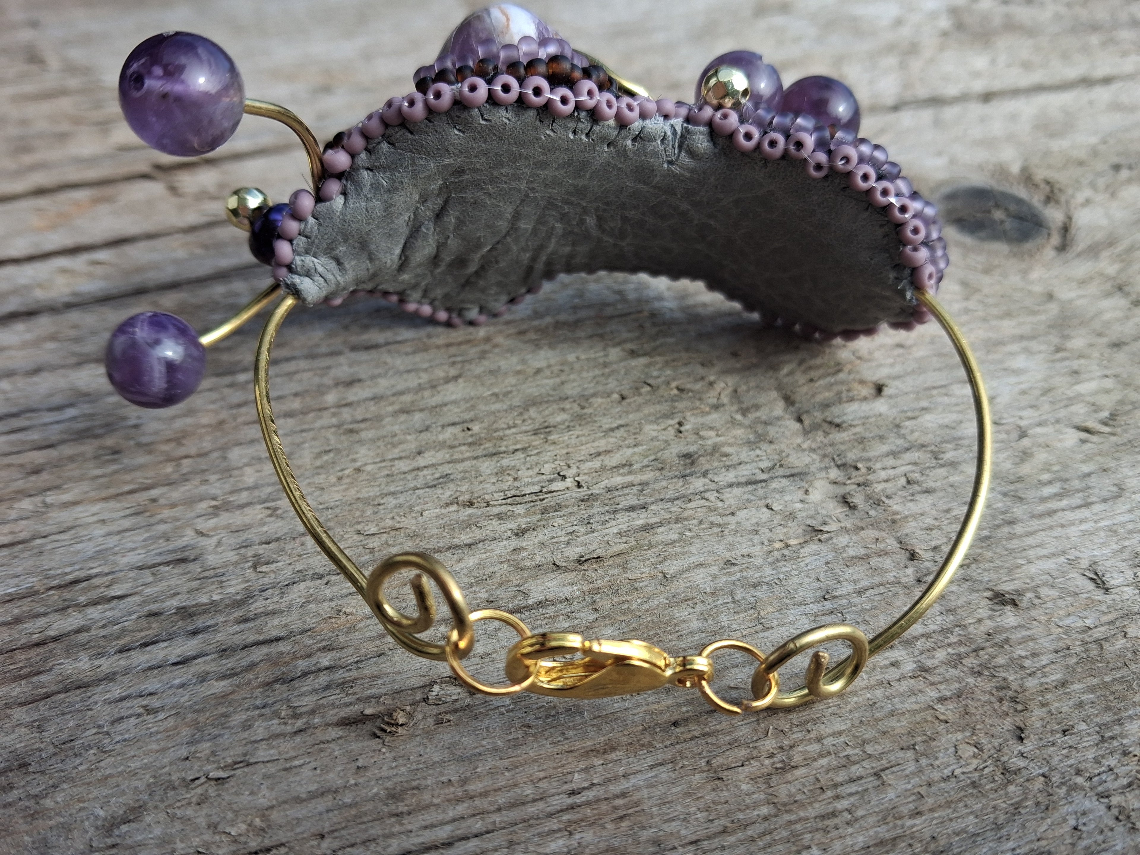 Bracelet "The Lilac Snail" & Amethyst