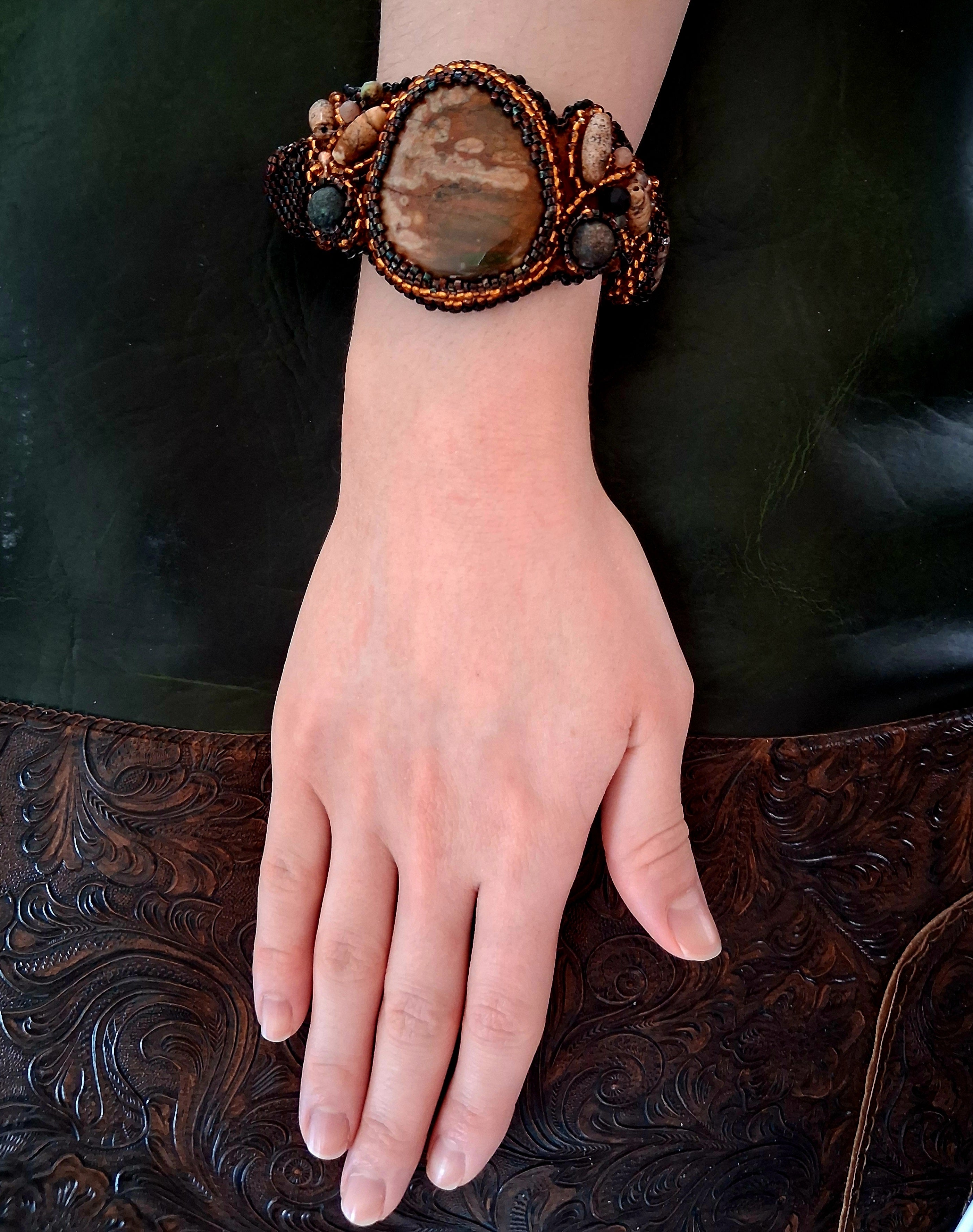 Bracelet "The Echo of Time" & Rhyolite &Turritella Agates