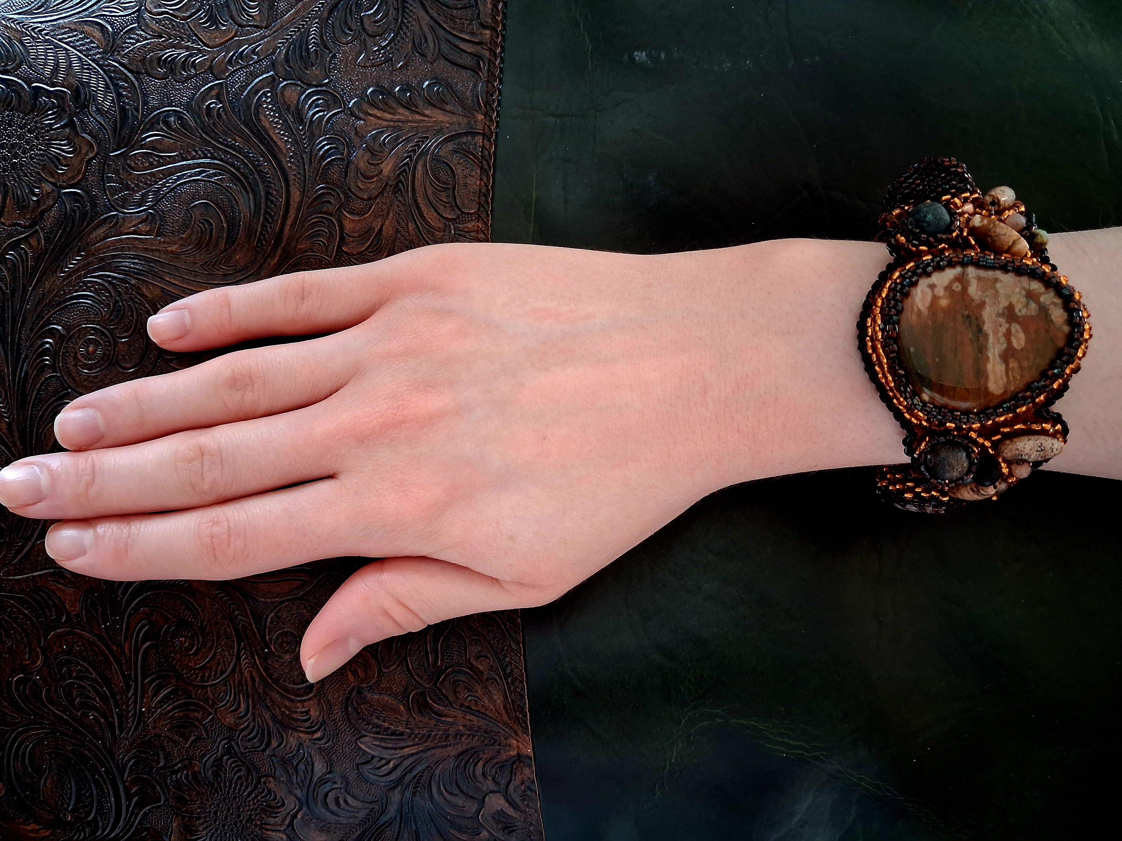 Bracelet "The Echo of Time" & Rhyolite &Turritella Agates