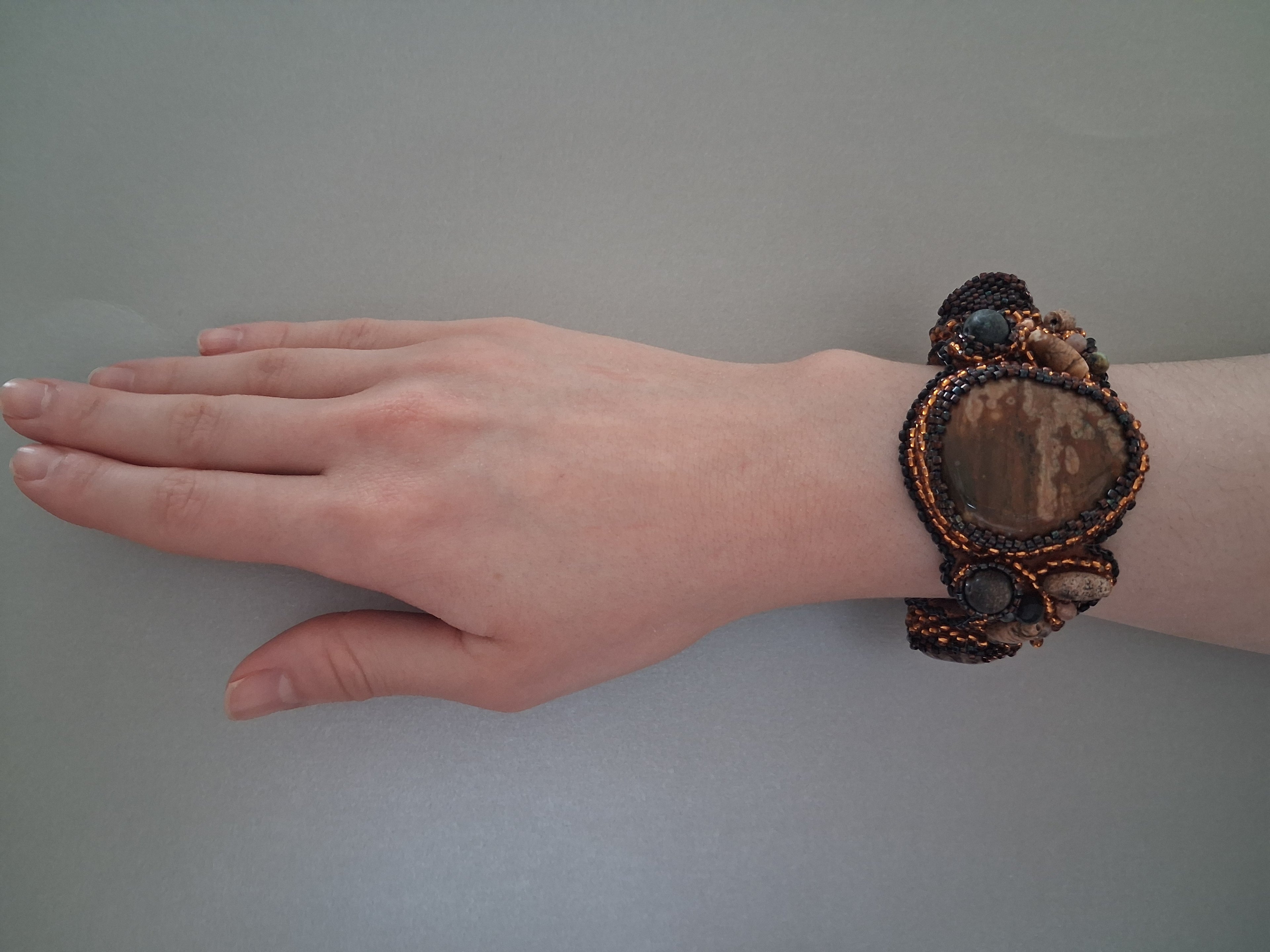 Bracelet "The Echo of Time" & Rhyolite &Turritella Agates