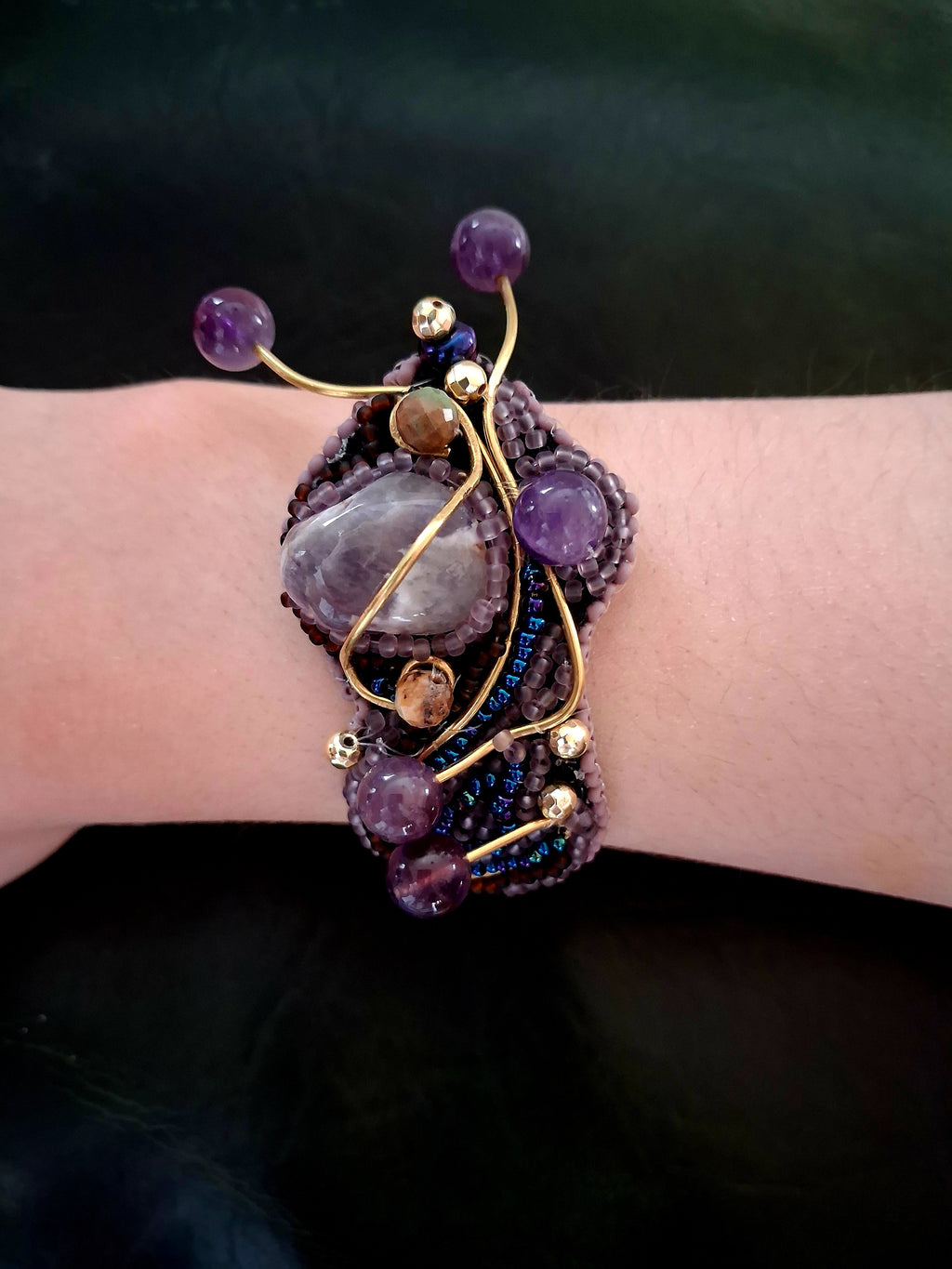 Bracelet "The Lilac Snail" & Amethyst