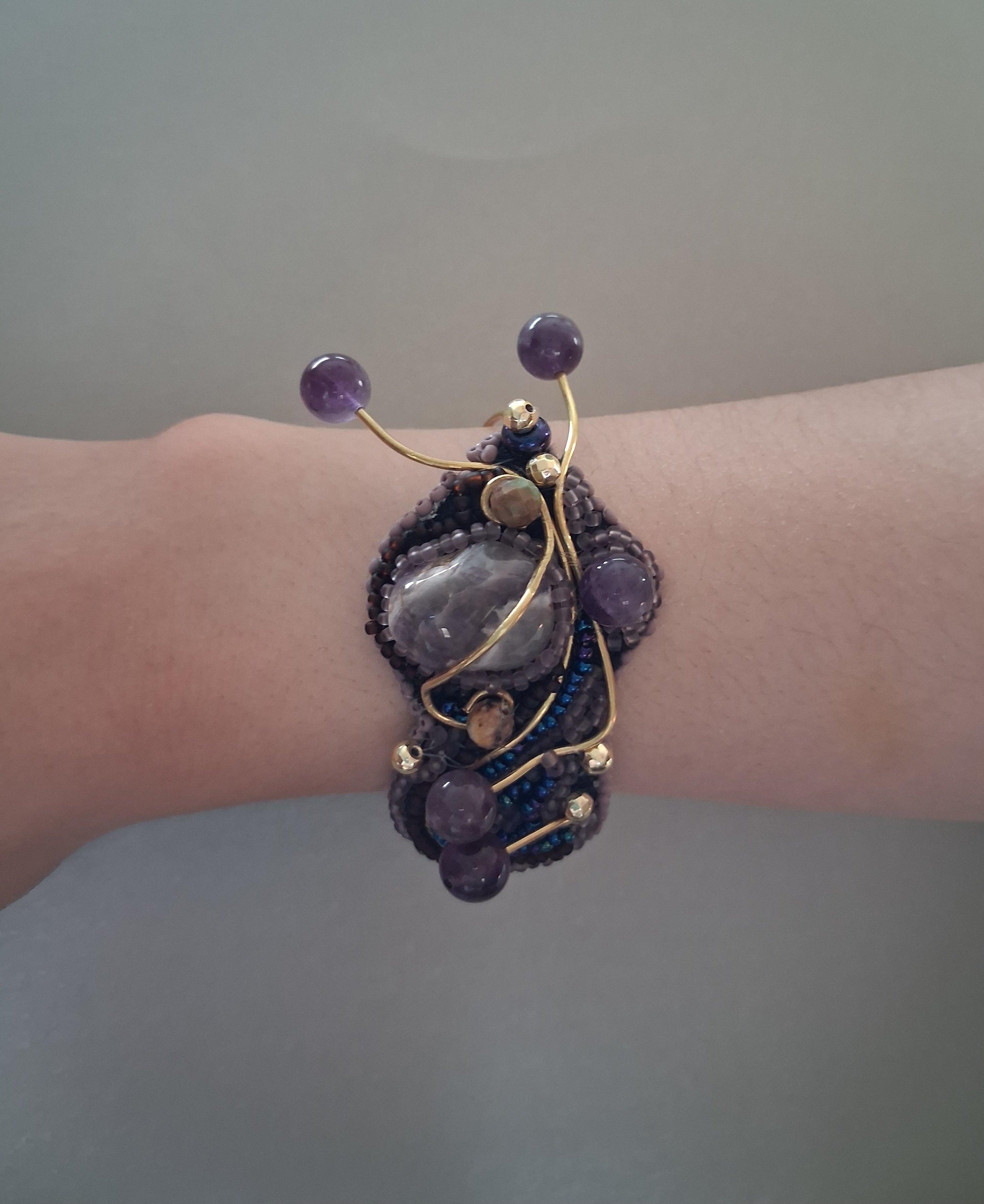 Bracelet "The Lilac Snail" & Amethyst